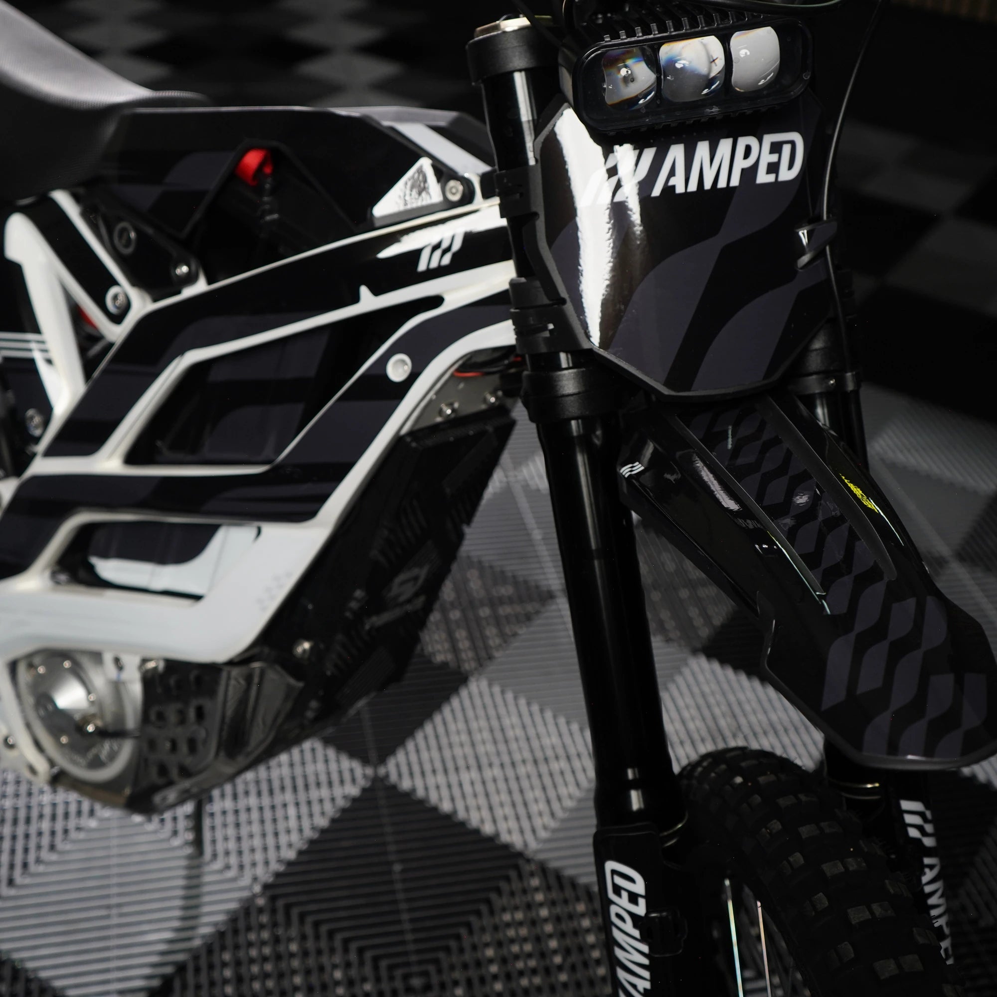 Eclipse E-Moto Graphics Kit on 79Bike Falcon