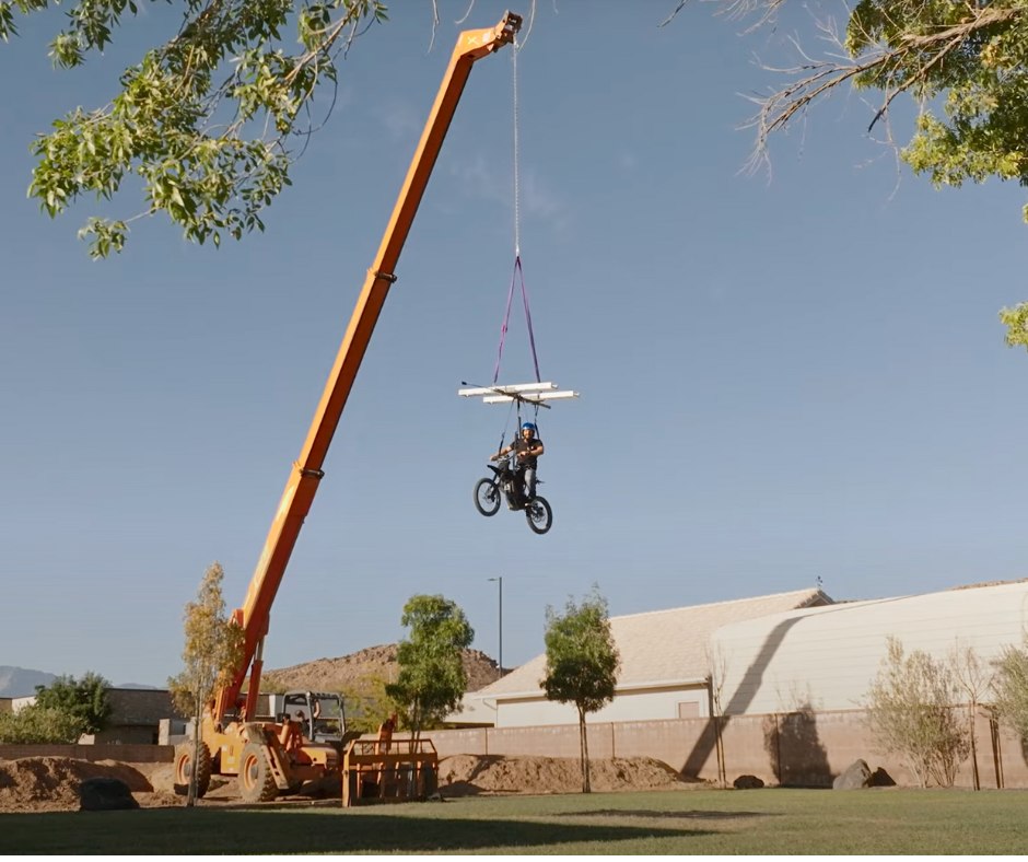 Worlds First E-Moto Swing