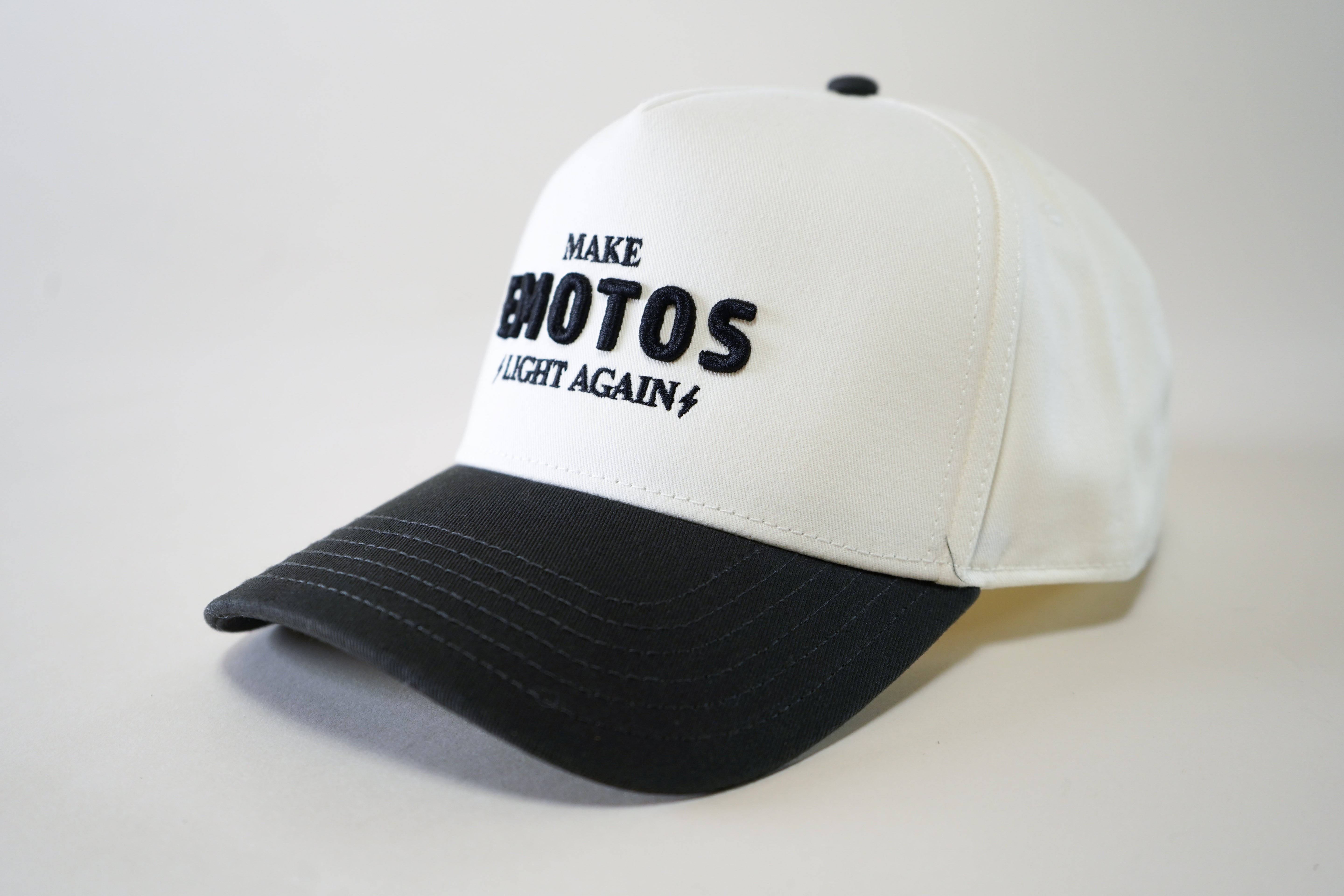 MELA HAT