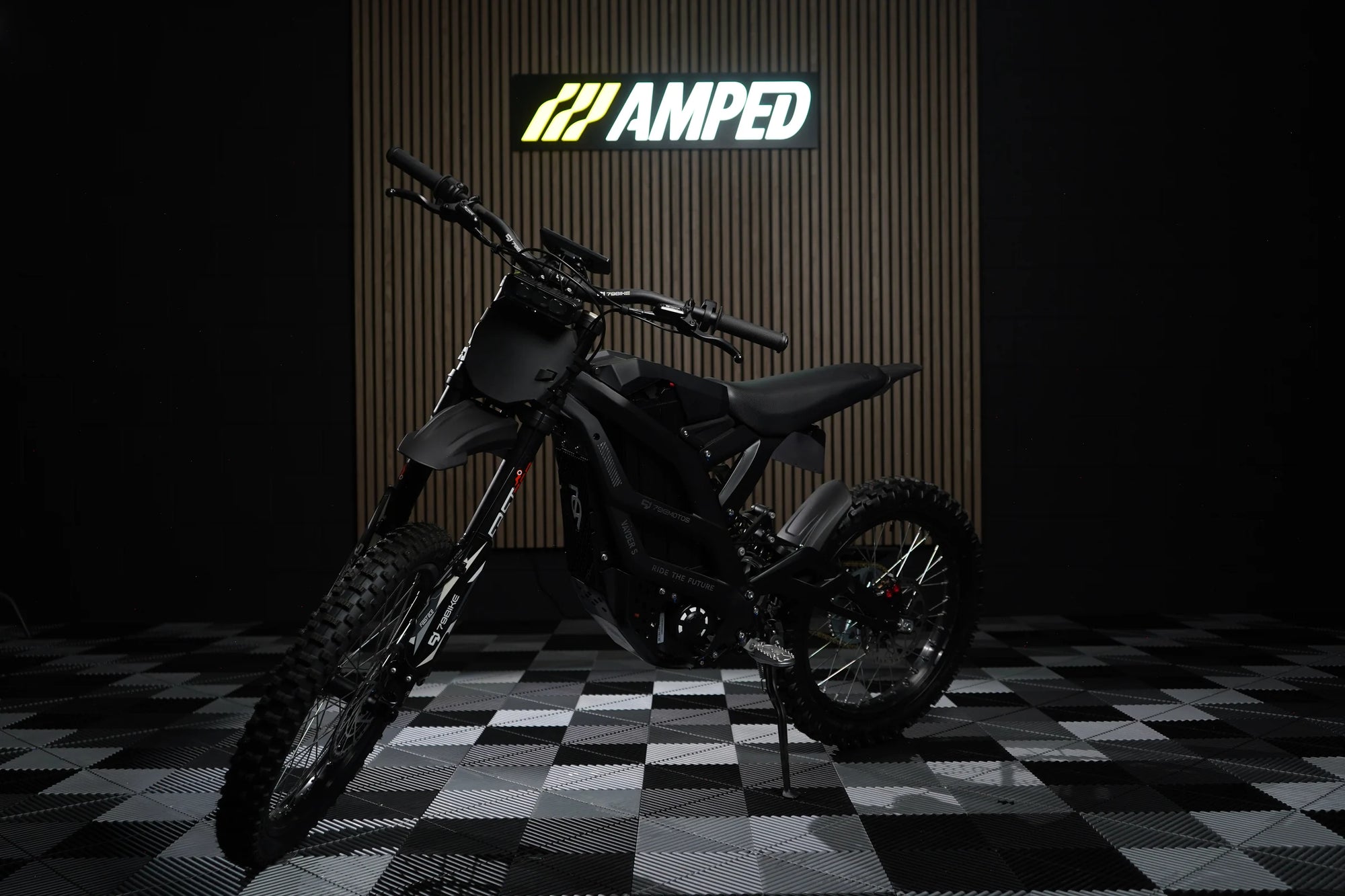 79Bike Falcon Lite falcon-lite-lifestyle-wall-three-quarter.webp